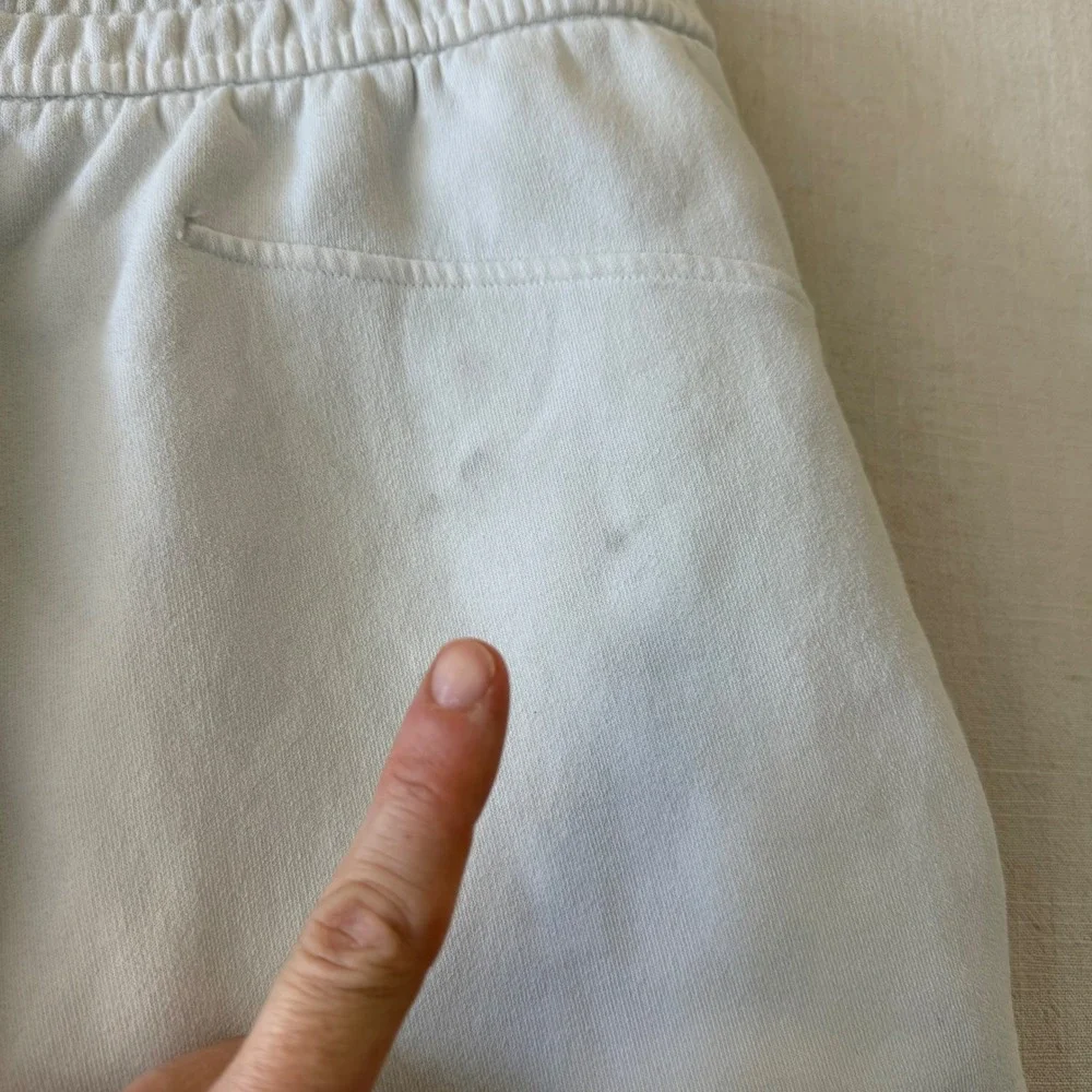Lululemon Loungeful High-Rise Shorts Womens Size 8 Bone White Fleece